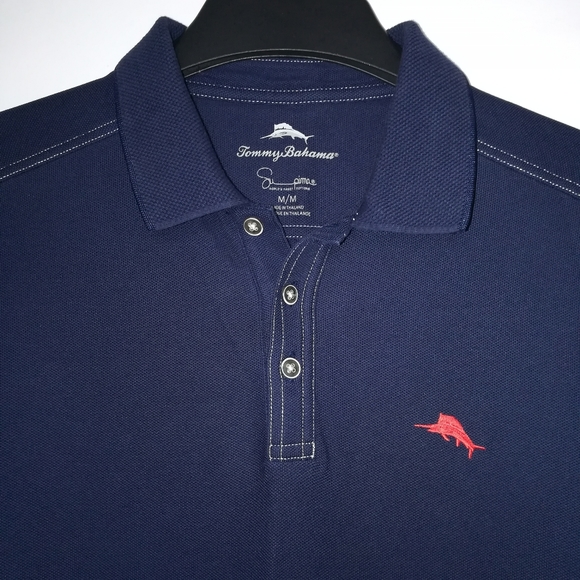 Tommy Bahama Other - Men's Tommy Bahama supima cotton blouse , size M